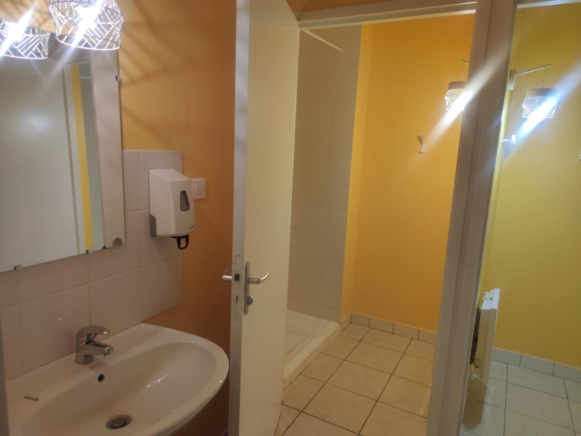 Bed & Breakfast Maison Desfougeres & Gite Dortoir 6 Chambres Du Moulin